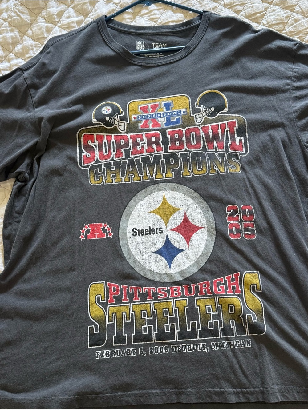 Pittsburgh Steelers Black Super Bowl Champions Graphic Tee 2006
